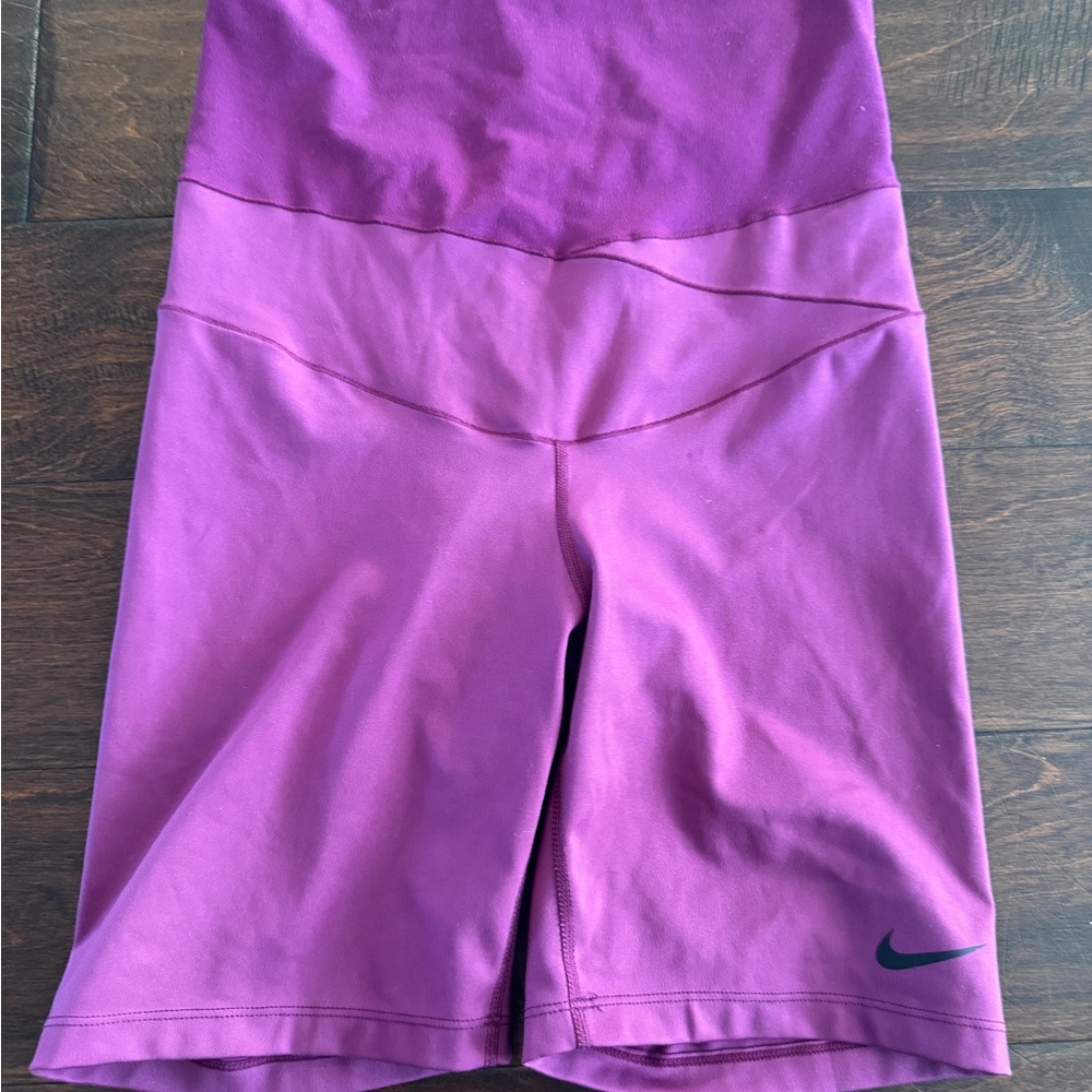 Nike Women's Dri-fit maternity Bike Shorts